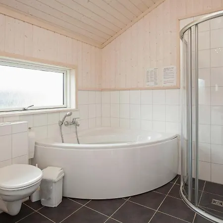 8 Person Holiday In Gro Enbrode * Großenbrode